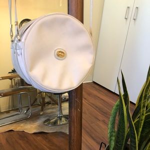 Vintage Gucci white round leather purse